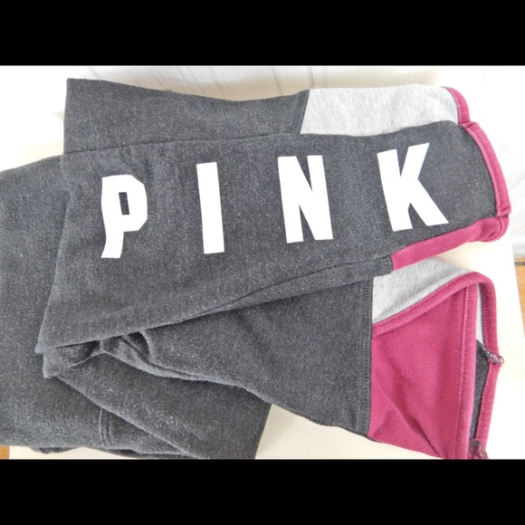PINK Victoria's Secret Pants - PINK Cropped Legging